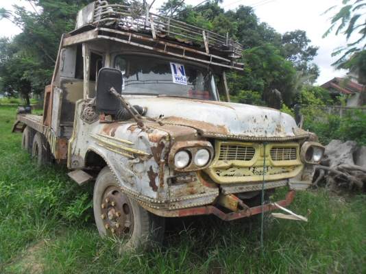 ขายถูกๆครับ รถบรรทุกแบคโฮ ISUZU หน้ายาวบรรทุก 120 เครื่อง 6 BB พร้อมใช้เอกสารใบสัญญาซิ้อขาย