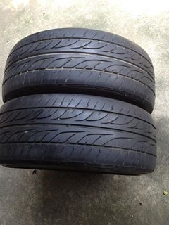 ขายยางDunlop lm703  225-45-18 ปลายปี10 มี1คู่ ถูกๆ