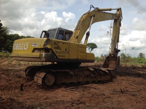 ขาย KOBELCO sk200-3 เก๋งเทา รุ่นไฟฟ้าเต็มตัว/ตัด เอกสารเล่มทะเบียนมีครับ รถใช้งานอยู่