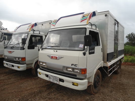 ขายด่วนHINOซุปเปอร์เสี่ย FC2W 120แรงรถตู้น้ำแข็งสแตนเลส สภาพพร้อมใช้สุดๆ ยาว4.3เมตรหรือจะถอดตู้ลงไส่ดั้มจะดีมากเลย ตู้ก็สวยจริงๆรีบเลยโทร 0843923995 0811838154 มี2คันๆละเท่ากันเลือกได้