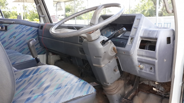 ขายด่วนHINOซุปเปอร์เสี่ย FC2W 120แรงรถตู้น้ำแข็งสแตนเลส สภาพพร้อมใช้สุดๆ ยาว4.3เมตรหรือจะถอดตู้ลงไส่ดั้มจะดีมากเลย ตู้ก็สวยจริงๆรีบเลยโทร 0843923995 0811838154 มี2คันๆละเท่ากันเลือกได้