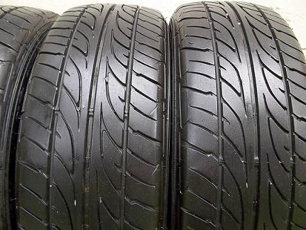 ขายยาง DUNLOP SP SPORT LM703 ปี1112(1ชุด) 195/60/15 ราคา 2,800