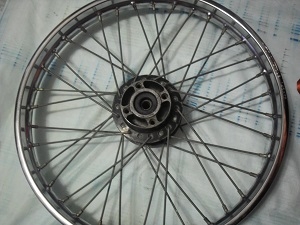 ขายวงล้อหน้า พร้อมซี่ลวดและดุมล้อ