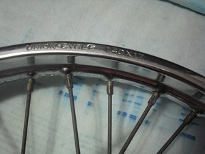 ขายวงล้อหน้า พร้อมซี่ลวดและดุมล้อ