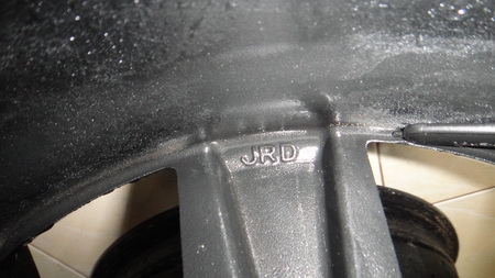 ขายล้อแม็กออฟลึกยี่ห้อ JRD(แท้ JAPAN) ขอบ 15'" 6 รู PCD 139.7 กว้าง 8.5" offset -25