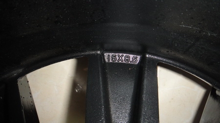 ขายล้อแม็กออฟลึกยี่ห้อ JRD(แท้ JAPAN) ขอบ 15'" 6 รู PCD 139.7 กว้าง 8.5" offset -25