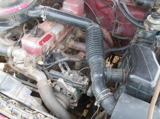 รถกระพร้อมคอกบรรทุก  ฝาแดง  BD 2500