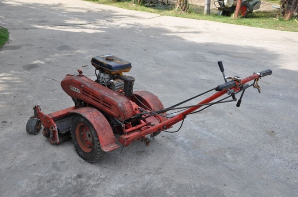 ขาย เครื่องตัดหญ้า กรีน BOBIN กว้าง80cm. สภาพสวยเดิมจากญี่ปุ่น ขาย18,000บาท เท่านั้น!!