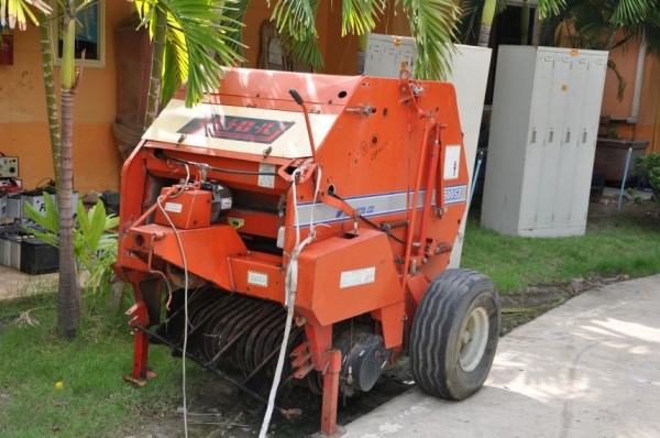 ขายเครื่อง อัดฟาง สภาพสวยเดิมจากญี่ปุ่นยังไม่เคยใช้งานในไทย 38,000เท่านั้น !!