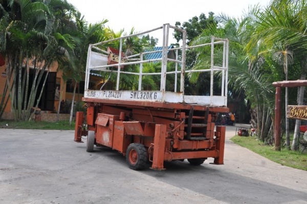 ขายรถกระเช้า สูง6เมตร เครื่องดีเซล อุปกรณ์ครบพร้อมใช้ สภาพสวยเดิมจากญี่ปุ่น 89,000บาท เท่านั้น!!
