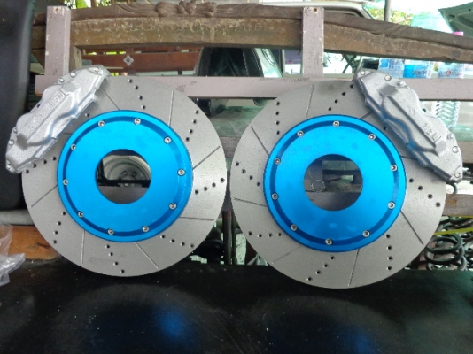 ขายชุดเบรค VIGO Smart 4x4 แท้ห้าง + จาน 320 มม..........11000 ฿ ฟรีติดตั้ง...จำนวนจำกัด