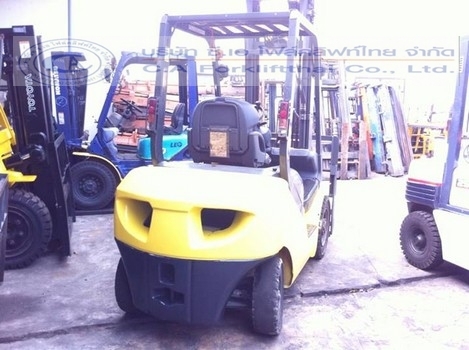 ขาย รถโฟล์คลิฟท์ KOMATSU รุ่น FD25T-17