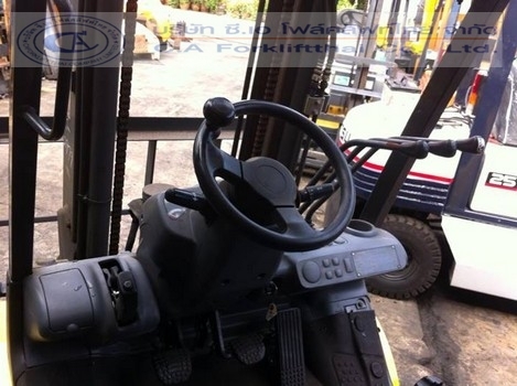 ขาย รถโฟล์คลิฟท์ KOMATSU รุ่น FD25T-17