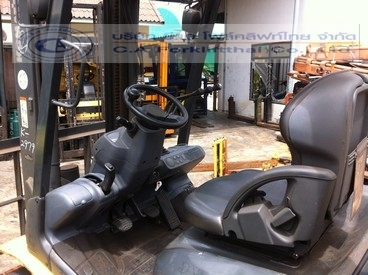 ขาย รถโฟล์คลิฟท์ KOMATSU รุ่น FD25T-17