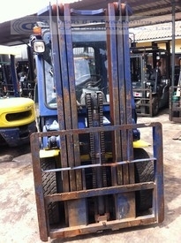 ขาย รถโฟล์คลิฟท์ KOMATSU รุ่น FG20T-12