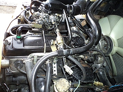 ขายรถยกโตโยต้า 2 ตัน รุ่น5 เครื่องเบนซิน (2 ระบบ น้ำมัน-แก๊สนอก)  กระบอกคู่  เสาสูง 3.5 เมตร แผงงาสไลด์ ยางตันใหม่ พวงมาลัยเพาเว่อร์  สีเดิมจากนอก นำเข้าจากญี่ปุ่น ใช้งานได้ทันที