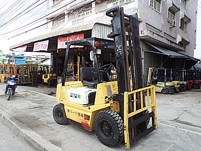 ขายรถยกTCM 2 ตัน เครื่องดีเซลอีซูซุ กระบอกคู่ เสาสูง 4 เมตร ยางตันใหม่ พวงมาลัยเพาเว่อร์ สีเดิมจากนอก นำเข้าจากญี่ปุ่น ใช้งานได้ทันที ขายรถยกTCM 2 ตัน เครื่องดีเซลอีซูซุ กระบอกคู่ เสาสูง 4 เมตร ยางตันใหม่ พวงมาลัยเพาเว่อร์ สีเดิมจากนอก นำเข้าจากญี่ปุ่น ใช้งานได้ทันที