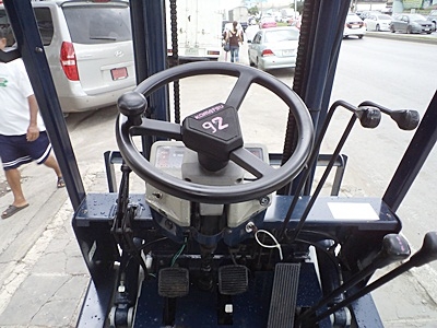 ขายรถยกโคมัสสึ 1 ตัน รุ่น15 เครื่องเบนซิน กระบอกคู่ เสาสูง 3 เมตร พวงมาลัยเพาเว่อร์ สีเดิมจากนอก นำเข้าจากญี่ปุ่น ใช้งานได้ทันที ขายรถยกโคมัสสึ 1 ตัน รุ่น15 เครื่องเบนซิน กระบอกคู่ เสาสูง 3 เมตร พวงมาลัยเพาเว่อร์ สีเดิมจากนอก นำเข้าจากญี่ปุ่น ใช้งานได้ทันที