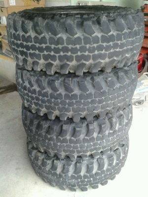 ขายตะขาบ 35R15พร้อมล้อ ขายตะขาบ 35R15พร้อมล้อ