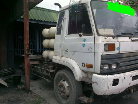 ขายเหมาUD พร้อมรถตักTCM870 พร้อมใช้งานเลย