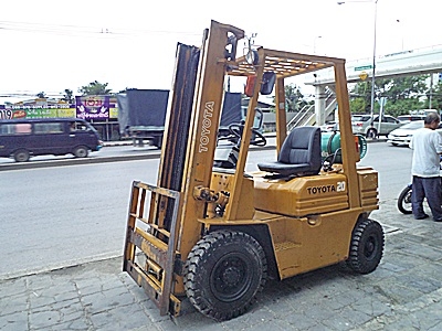 ขายรถยกโตโยต้า 2 ตัน รุ่น5 เครื่องเบนซิน (2 ระบบ น้ำมัน-แก๊สนอก) กระบอกคู่ เสาสูง 3.5 เมตร แผงงาสไลด์ ยางตันใหม่ พวงมาลัยเพาเว่อร์ สีเดิมจากนอก นำเข้าจากญี่ปุ่น ใช้งานได้ทันที ขายรถยกโตโยต้า 2 ตัน รุ่น5 เครื่องเบนซิน (2 ระบบ น้ำมัน-แก๊สนอก) กระบอกคู่ เสาสูง 3.5 เมตร แผงงาสไลด์ ยางตันใหม่ พวงมาลัยเพาเว่อร์ สีเดิมจากนอก นำเข้าจากญี่ปุ่น ใช้งานได้ทันที