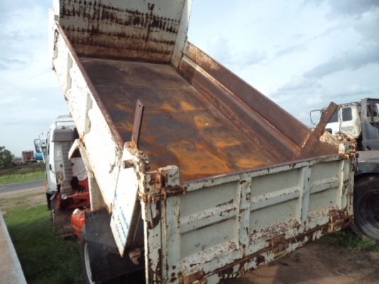 ขายรถอีซูซุร็อก 195 แรง สภาพพร้อมใช้งาน ขายรถอีซูซุร็อก 195 แรง สภาพพร้อมใช้งาน