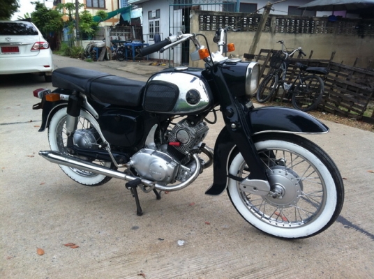 ขายc92 39000 มีทะเบียนพร้อมชุดโอนให้ เครื่องจบๆ สภาพสวยๆ เครื่องฟิตมาแล้ว วิ่งทางไกลได้ 0918759329