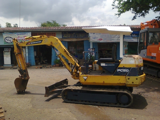 ขายด่วนแบคโครโคมัสซุPC20-6รถนำเข้าเก่าญี่ปุ่นแท้ไม่เคยใช้งานเมืองไทยเลยเจ้าของขายเองต่อลองได้ โทร085-1904773  083-1607924