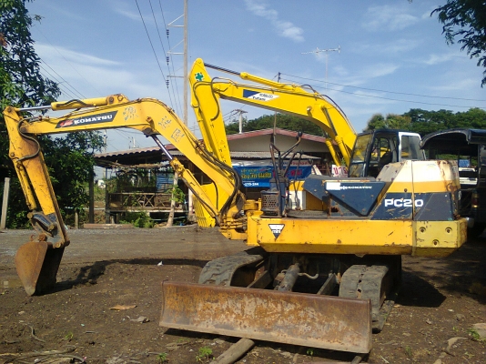 ขายด่วนแบคโครโคมัสซุPC20-6รถนำเข้าเก่าญี่ปุ่นแท้ไม่เคยใช้งานเมืองไทยเลยเจ้าของขายเองต่อลองได้ โทร085-1904773  083-1607924