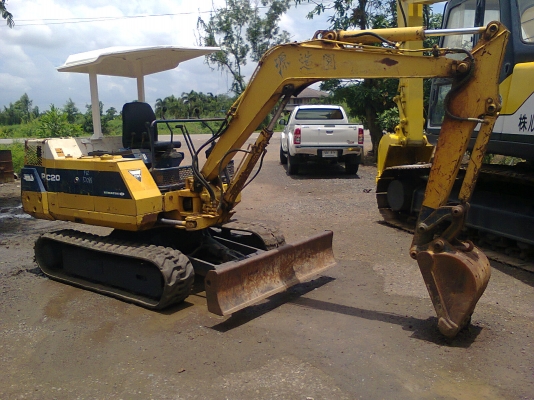 ขายด่วนแบคโครโคมัสซุPC20-6รถนำเข้าเก่าญี่ปุ่นแท้ไม่เคยใช้งานเมืองไทยเลยเจ้าของขายเองต่อลองได้ โทร085-1904773  083-1607924