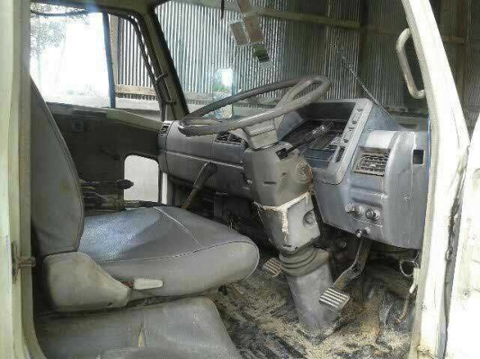 รถฮีโน่ 6 ล้อดั้ม FC2W   120 แรงม้า   สนใจติดต่อ 081 - 6079515