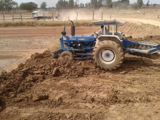 ขายรถไถ FORD 6600
