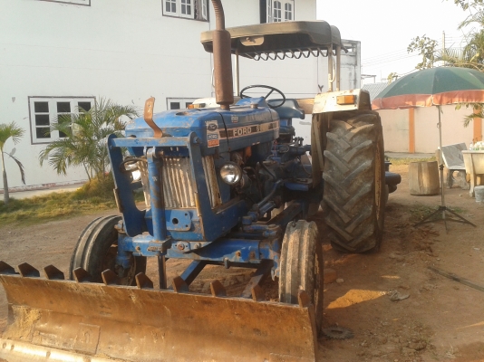ขายรถไถ FORD 6600