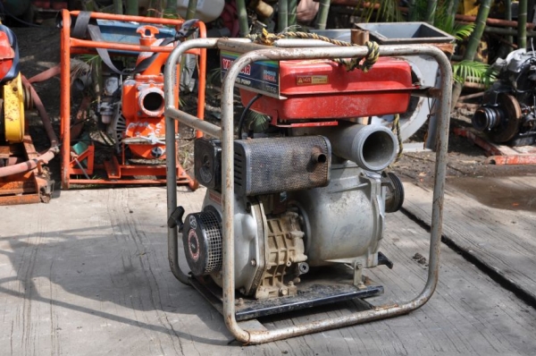 ขายเครื่อง สูบน้ำYANMAR ดีเซล สภาพสวยเดิมจากญี่ปุ่นยังไม่เคยใช้บ้านเรา 16,000 เท่านั้น!!