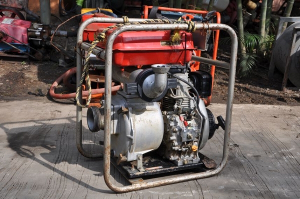 ขายเครื่อง สูบน้ำYANMAR ดีเซล สภาพสวยเดิมจากญี่ปุ่นยังไม่เคยใช้บ้านเรา 16,000 เท่านั้น!!
