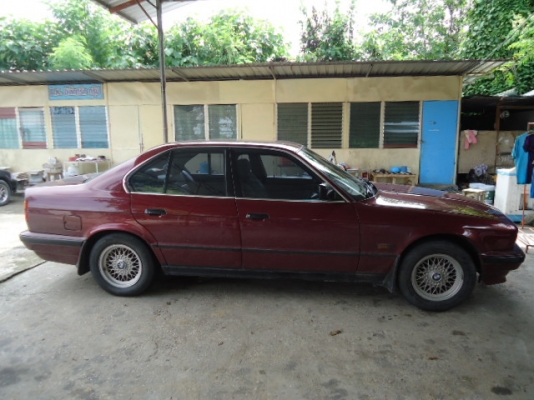 ขาย BMW 525I ปี36 เครื่อง6สูบ2000CC สภาพดี สีสวย เครื่องเดิมๆ เงียบๆ แน่นๆ แอร์เย็น