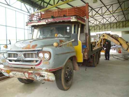 ขายรถเทเลอร์สิบล้อหัวยาวหางปลาขึ้นรถเกี่ยว