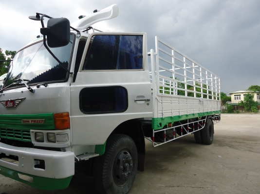 ขายด่วนมากๆๆๆ   รถบรรทุก 6 ล้อ HINO FF  168 แรงม้า   เครื่อง EH700 กระบะยาว 7.20 เมตร คอกสูง