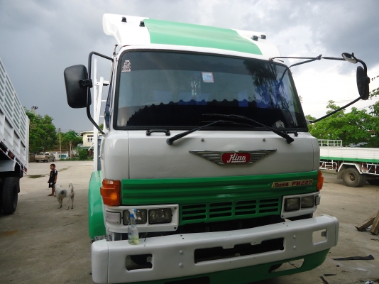 ขายด่วนมากๆๆๆ   รถบรรทุก 6 ล้อ HINO FF  168 แรงม้า   เครื่อง EH700 กระบะยาว 7.20 เมตร คอกสูง