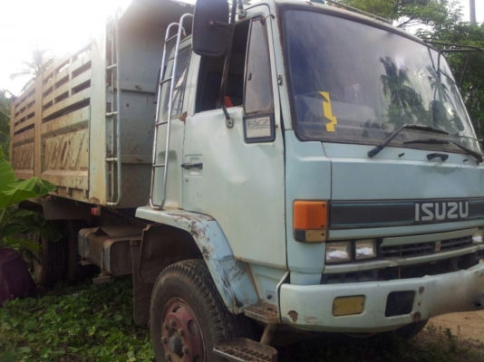 รถอีซูซุ 10 ล้อดั้ม FXZ 240 แรงม้า  ปี 37  ( ขาวตัว สุดท้าย. )  สนใจติดต่อ 081 - 6079515