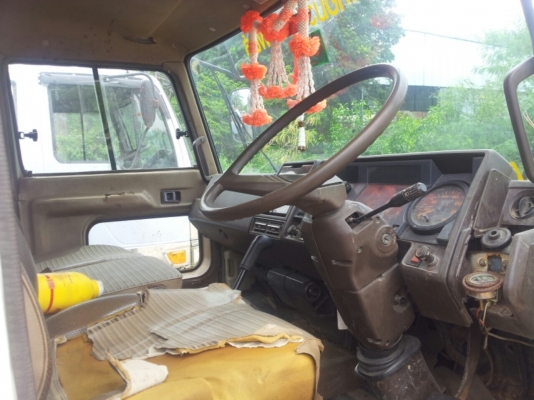 รถฮีโน่ 10 ล้อดั้ม KT925   168 แรงม้า   สนใจติดต่อ 081 - 6079515