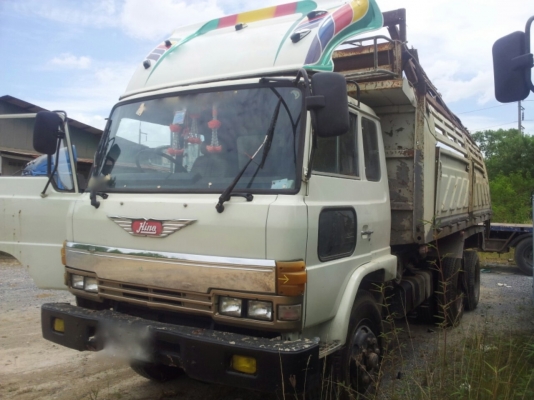 รถฮีโน่ 10 ล้อดั้ม KT925   168 แรงม้า   สนใจติดต่อ 081 - 6079515