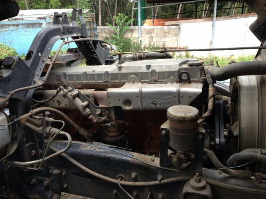 รถอิซูซุ 6 ล้อดั้ม FTR 200 แรงม้า  ปี 49   สนใจติดต่อ 081 - 6079515