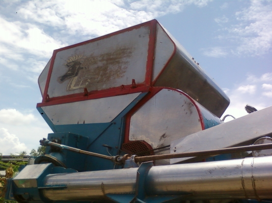 แยกขาย!!..รถเกี่ยวข้าว เดี่ยวทรนง ไทยเส็งยนต์ / HINO JO8C TURBO/ DAIKIN 23 / 12HT / โซ่ D3 / โรลเลอร์ D3