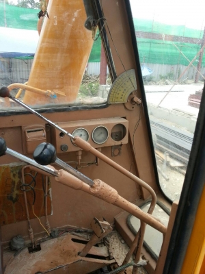 ขายรถเครน 10 ล้อ 20 ตัน MITSUBISHI TL 201 ปั๊ม 3 ตอน 3 เพลา เล่มทะเบียน