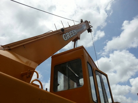 ขายรถเครน 10 ล้อ 20 ตัน MITSUBISHI TL 201 ปั๊ม 3 ตอน 3 เพลา เล่มทะเบียน