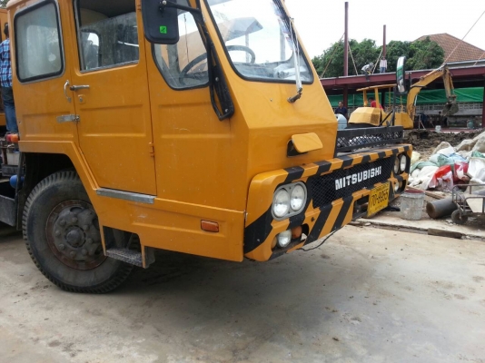 ขายรถเครน 10 ล้อ 20 ตัน MITSUBISHI TL 201 ปั๊ม 3 ตอน 3 เพลา เล่มทะเบียน