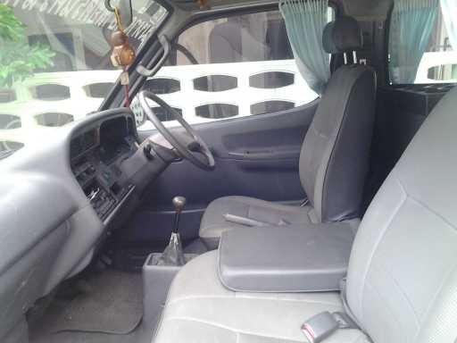 ขาย toyata hiace ปี 93 รถสวยมาก เดิมบางทั้งคัน ไม่เคยทำสี