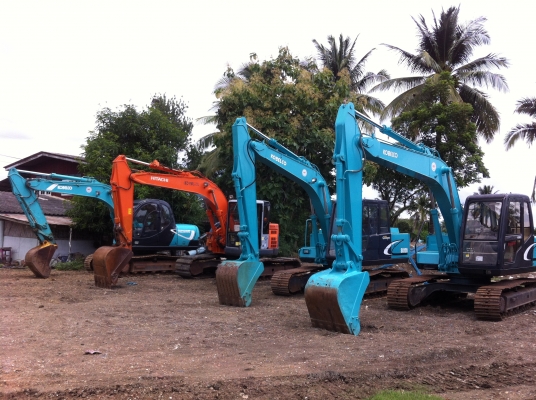บริษัท เจซีซี แมชีน ขายรถขุด  รถดัน นำเข้าจากญีปุ่นแท้ๆๆ  รถสวย สภาพดี  มีหลายรุ่นหลายคัน