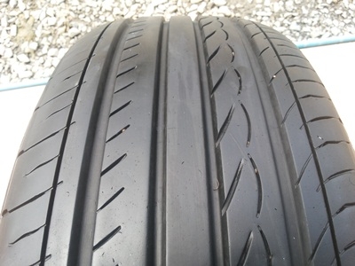 ขายยาง215/60/16 ปี 2411 YOKOHAMA dB ADVAN 1 ชุด  ราคา :  2,600.00  บาท